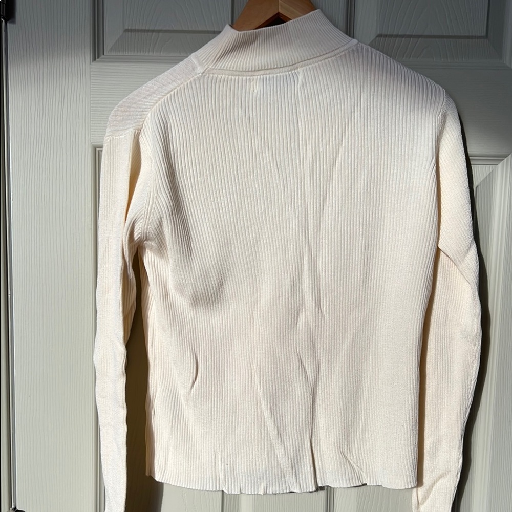 34-Cream Ribbed Turtleneck Sweater - Picture 6 of 6